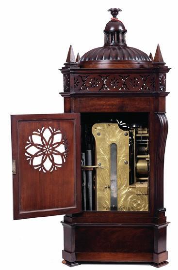 Bracket clock