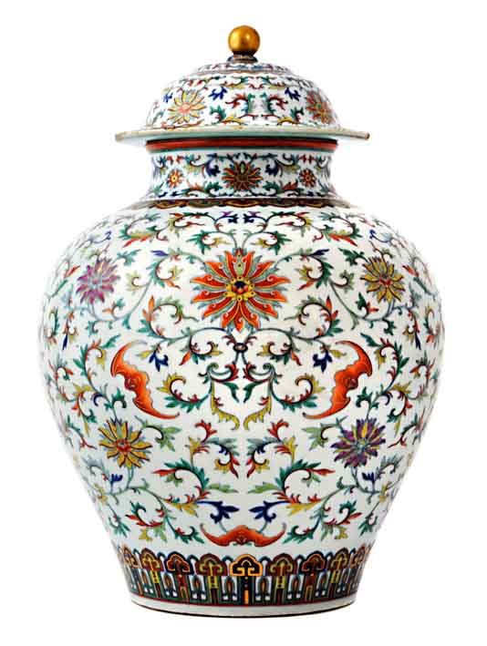 14-12-04-2169NE01A Qianlong jar.jpg