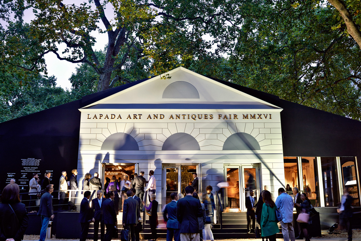lapada-fair-berkeley-square-2402-lapada-22-07-19.jpg