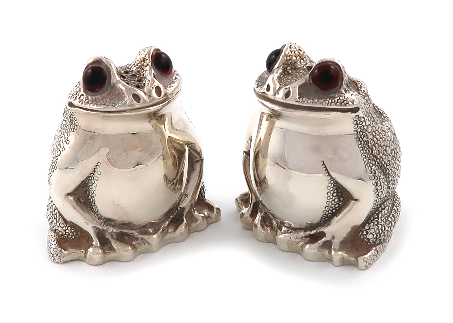 frog salt and pepper.jpg
