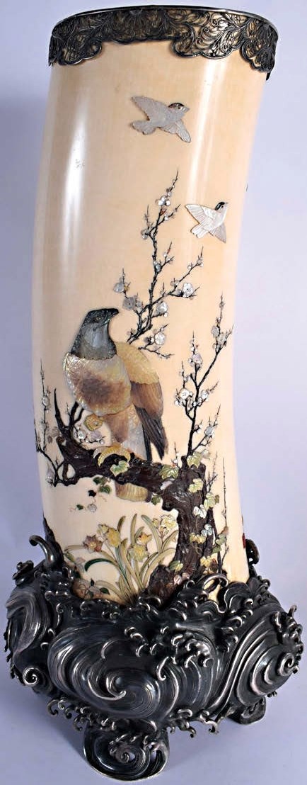 Tusk vase