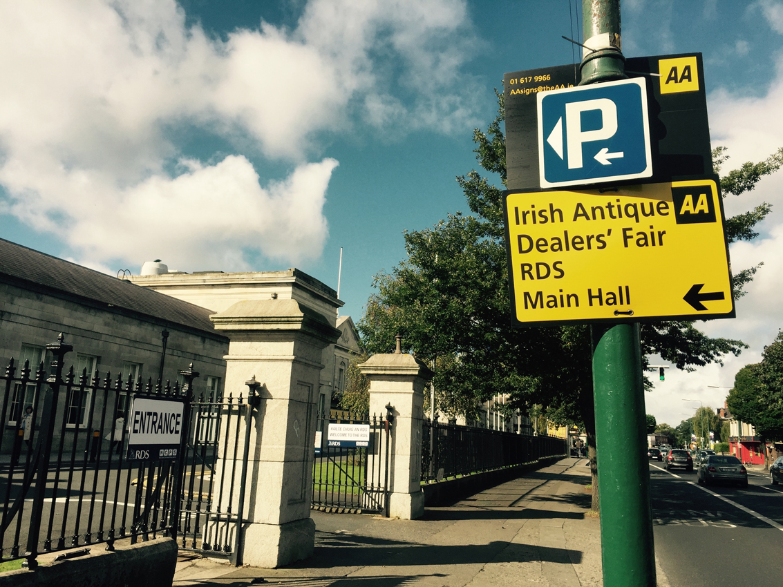 Irish antique dealers fair