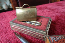 Needle case